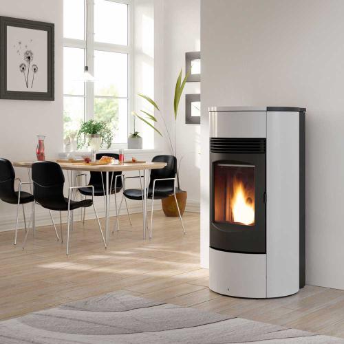 SOLANGE_FREESTANDING_PELLET_BURNING_FIREPLACE_CALORE_SUSTAINABLE_ENERGY
